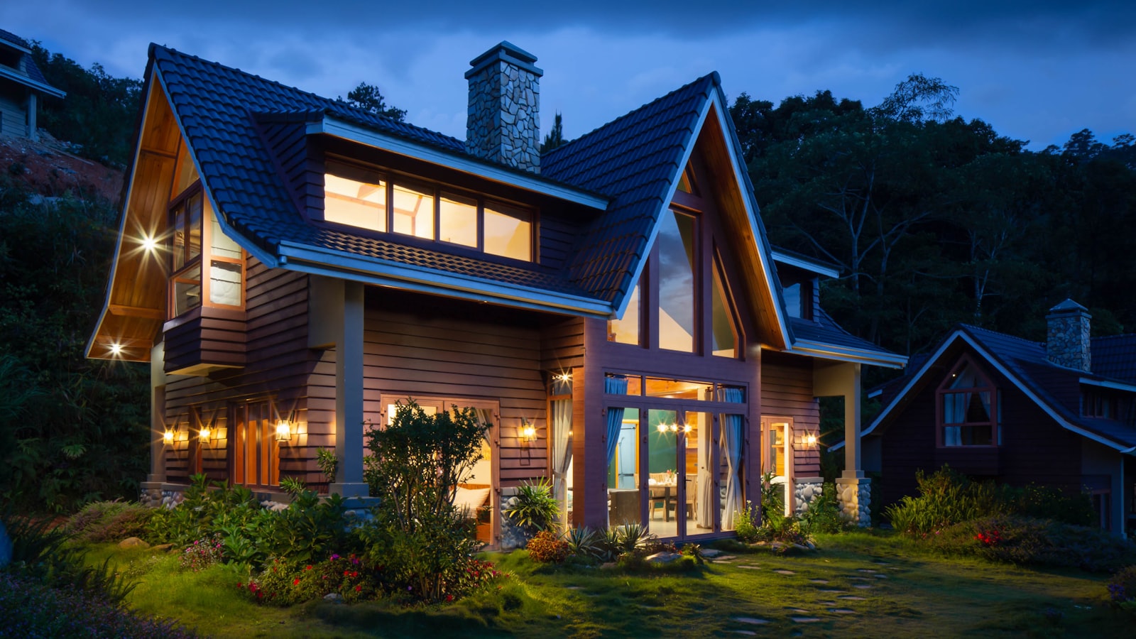 Modern-style residential home